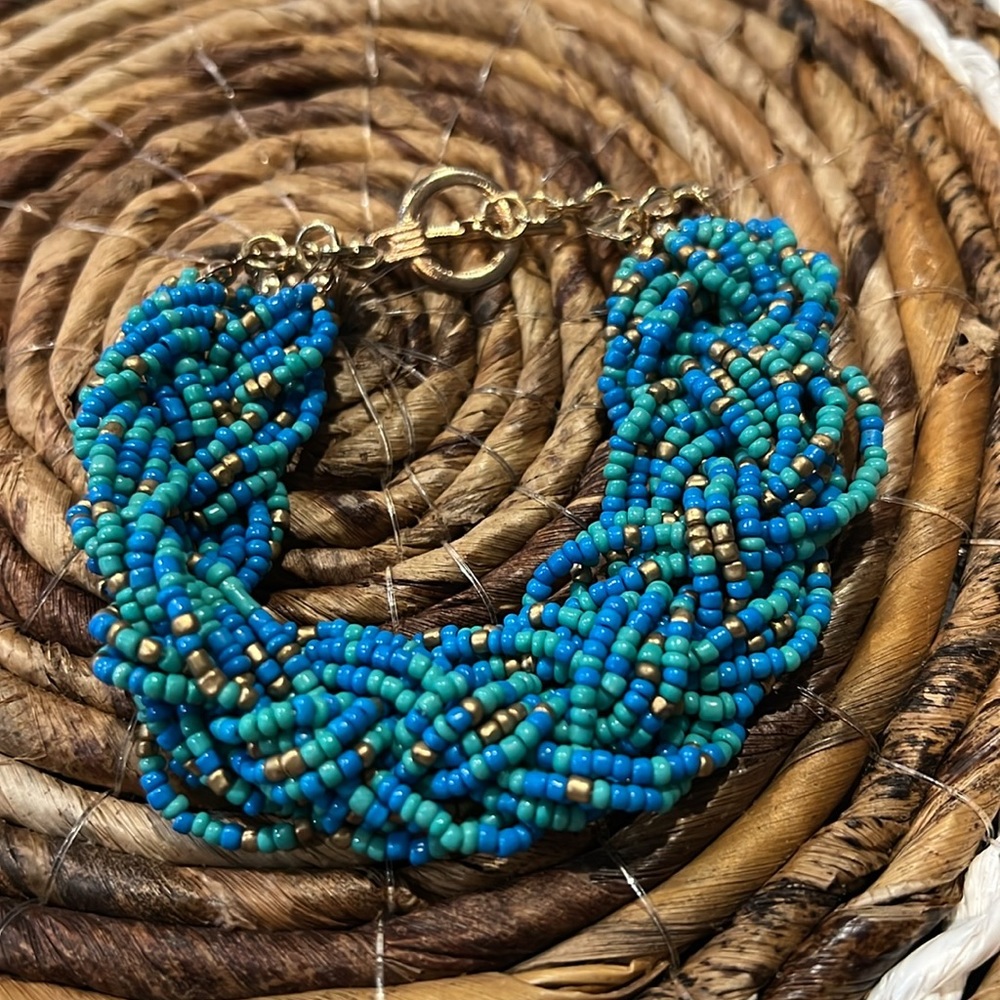 3/$18 Paula Deen Gold Tone Blue Beaded Bracelet- New - Lot 1019